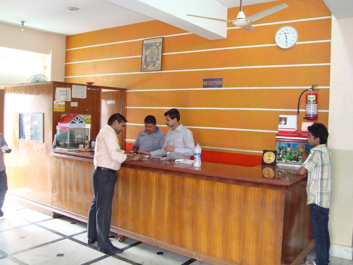Hotel Ridhi N Sidhi Bettiah Esterno foto